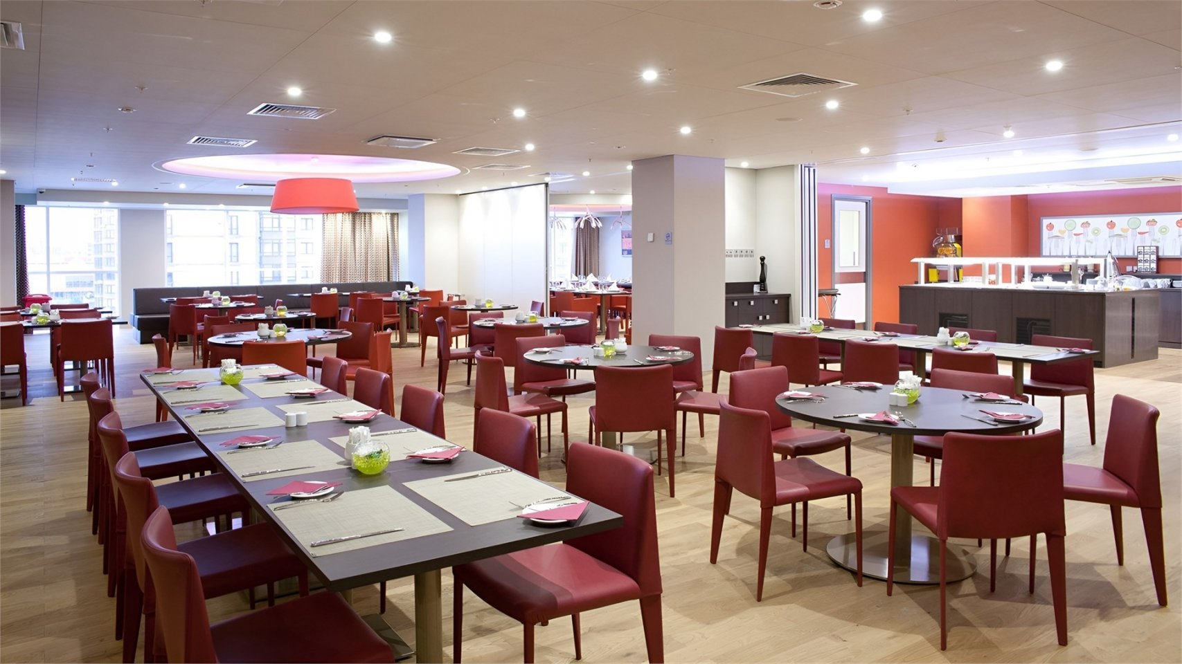 Общий вид отеля Mercure Тюмень Центр